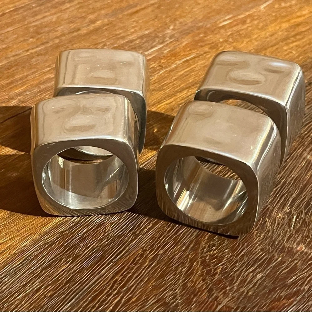 Set of 4 Modern Hammered Heavy Square Silver / Aluminum Napkin Rings Holders